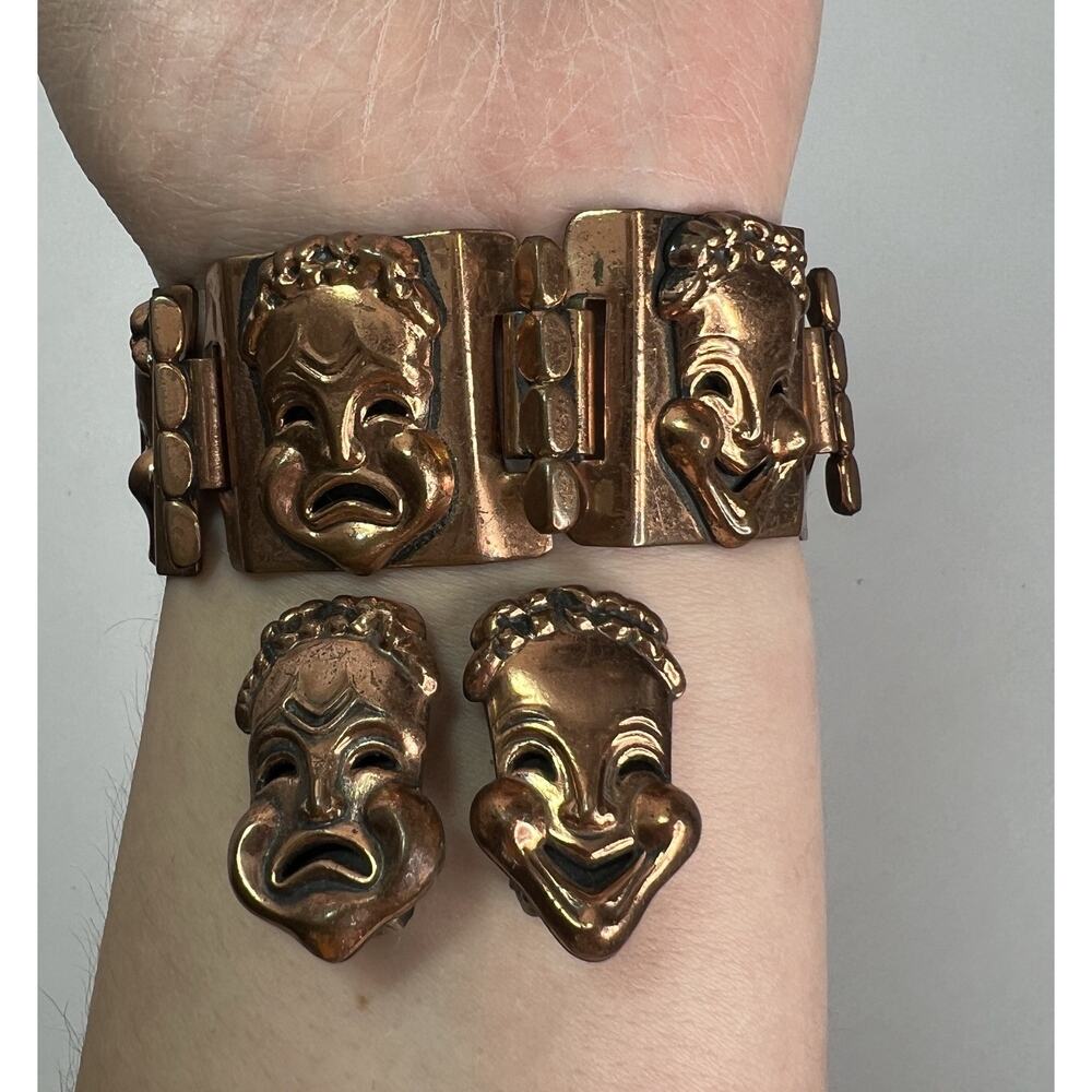 Vintage 1950's RENOIR Copper Theater Drama Masks Bracelet & Clip On Earrings - Picture 1 of 9